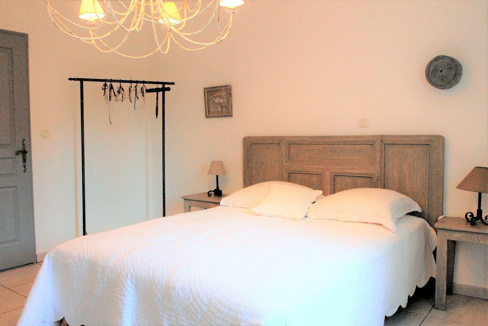 Bed and Breakfast Lousoan Aix-en-Provence Esterno foto