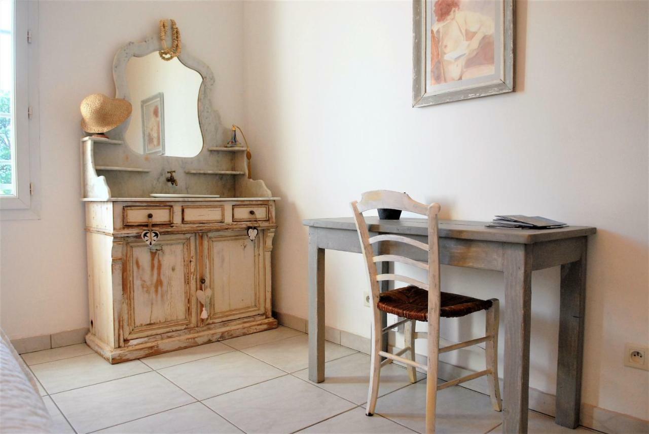 Bed and Breakfast Lousoan Aix-en-Provence Esterno foto