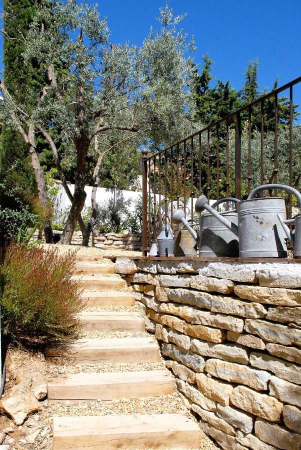 Bed and Breakfast Lousoan Aix-en-Provence Esterno foto