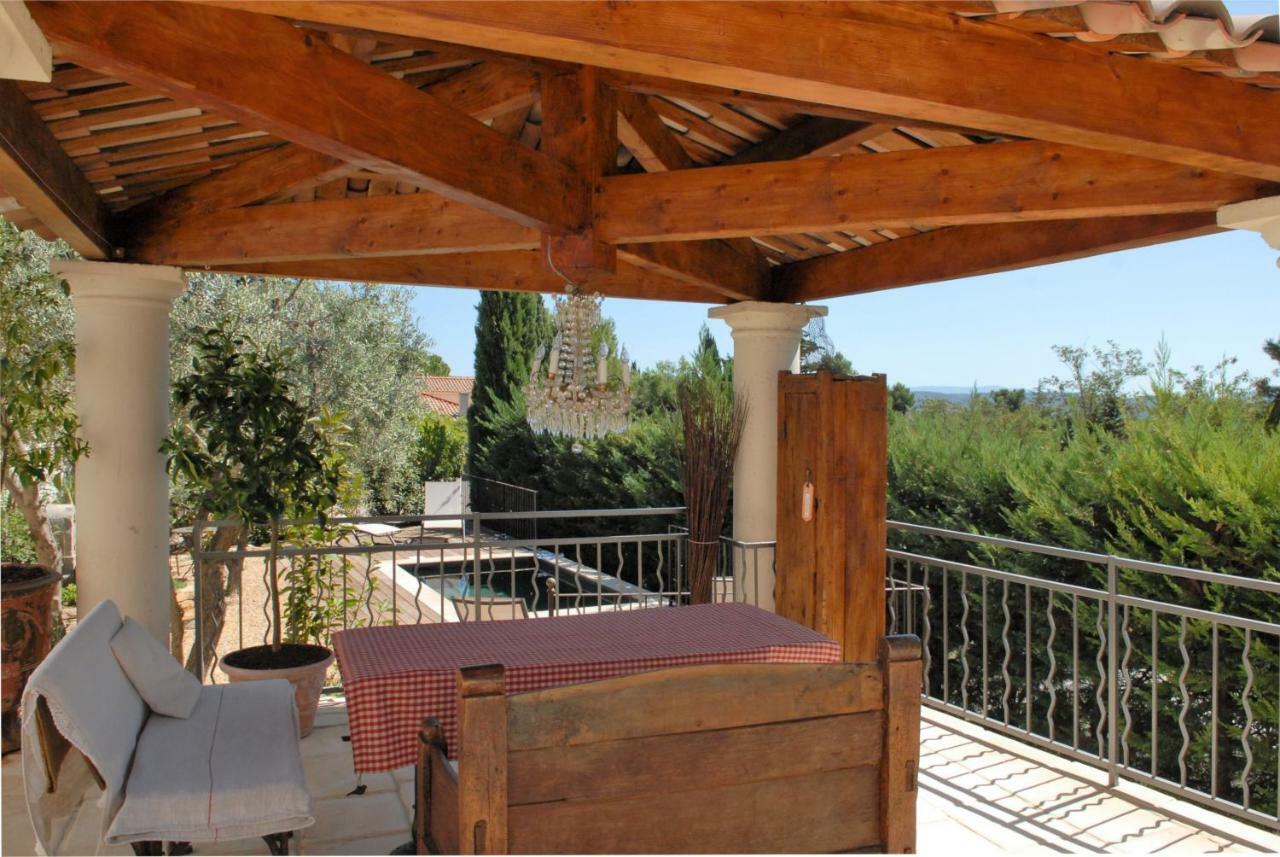 Bed and Breakfast Lousoan Aix-en-Provence Esterno foto